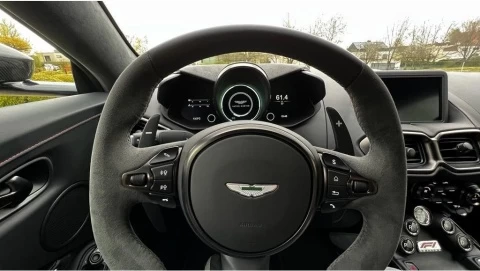 Aston Martin V8 Vantage F1 Edition_13