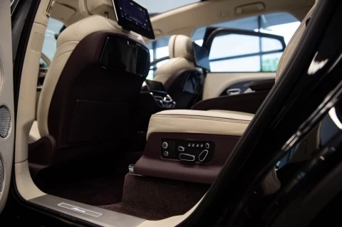 Bentley Bentayga Extended Wheelbase Azure V8_28