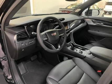 Cadillac XT6 3.6-V6 AWD Premium Luxury_8