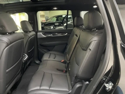 Cadillac XT6 3.6-V6 AWD Premium Luxury_15
